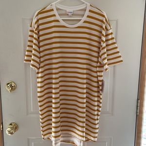 Lularoe size 2XL gold & white striped Short Sleeve Hudson BNWT